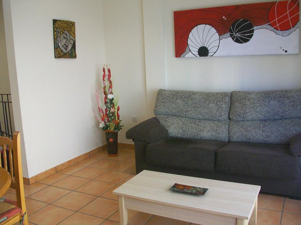 Apartamentos Par Tres - Oliva Nova Δωμάτιο φωτογραφία