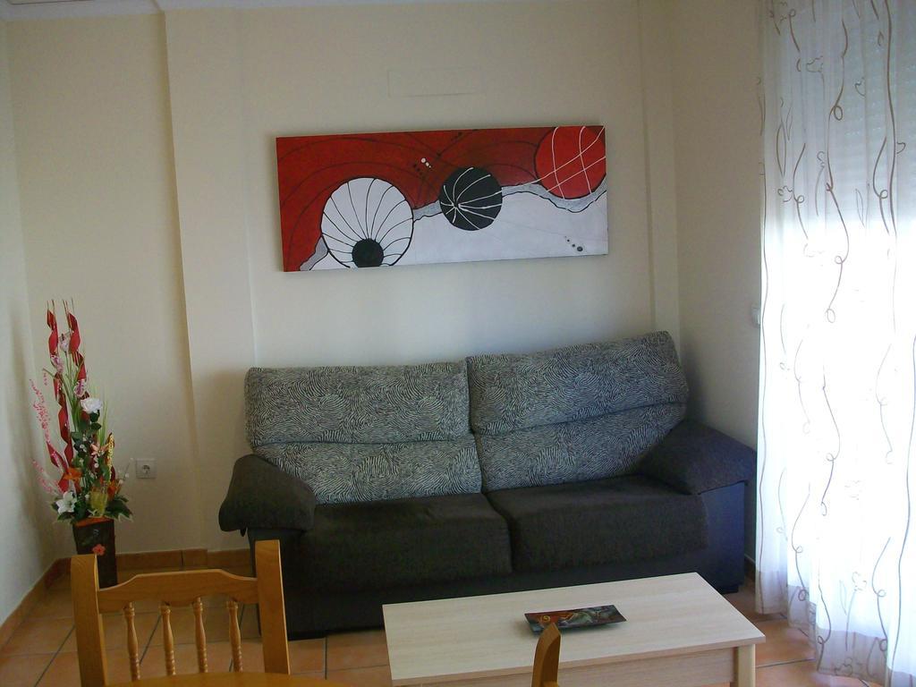 Apartamentos Par Tres - Oliva Nova Δωμάτιο φωτογραφία