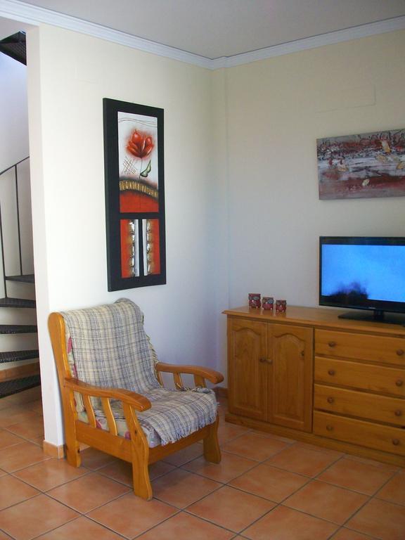 Apartamentos Par Tres - Oliva Nova Δωμάτιο φωτογραφία