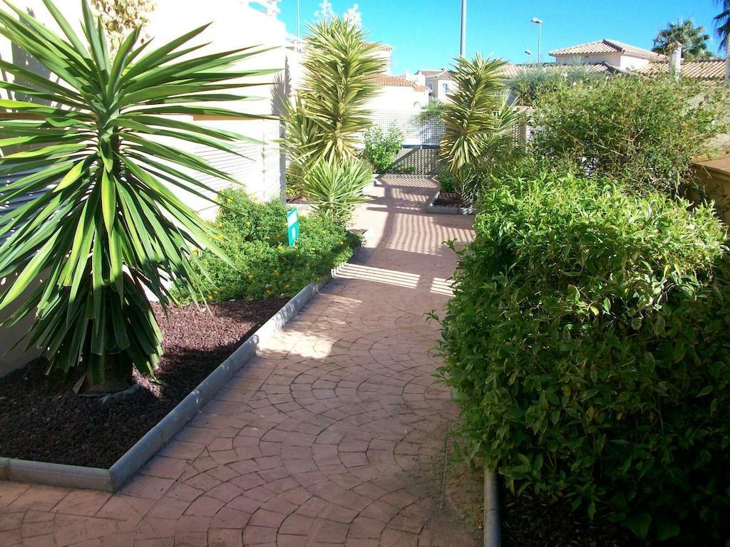Apartamentos Par Tres - Oliva Nova Δωμάτιο φωτογραφία